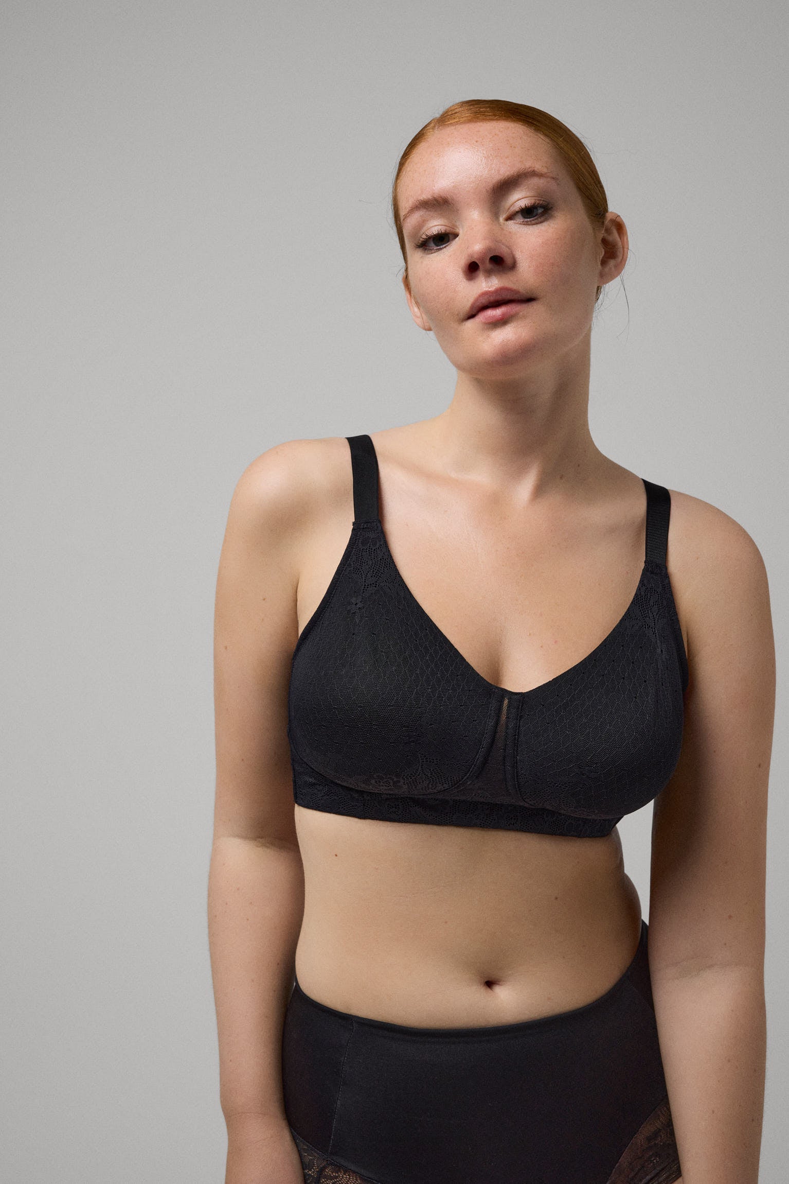 Sutiã redutor sem aros e sem acolchoamento rendado