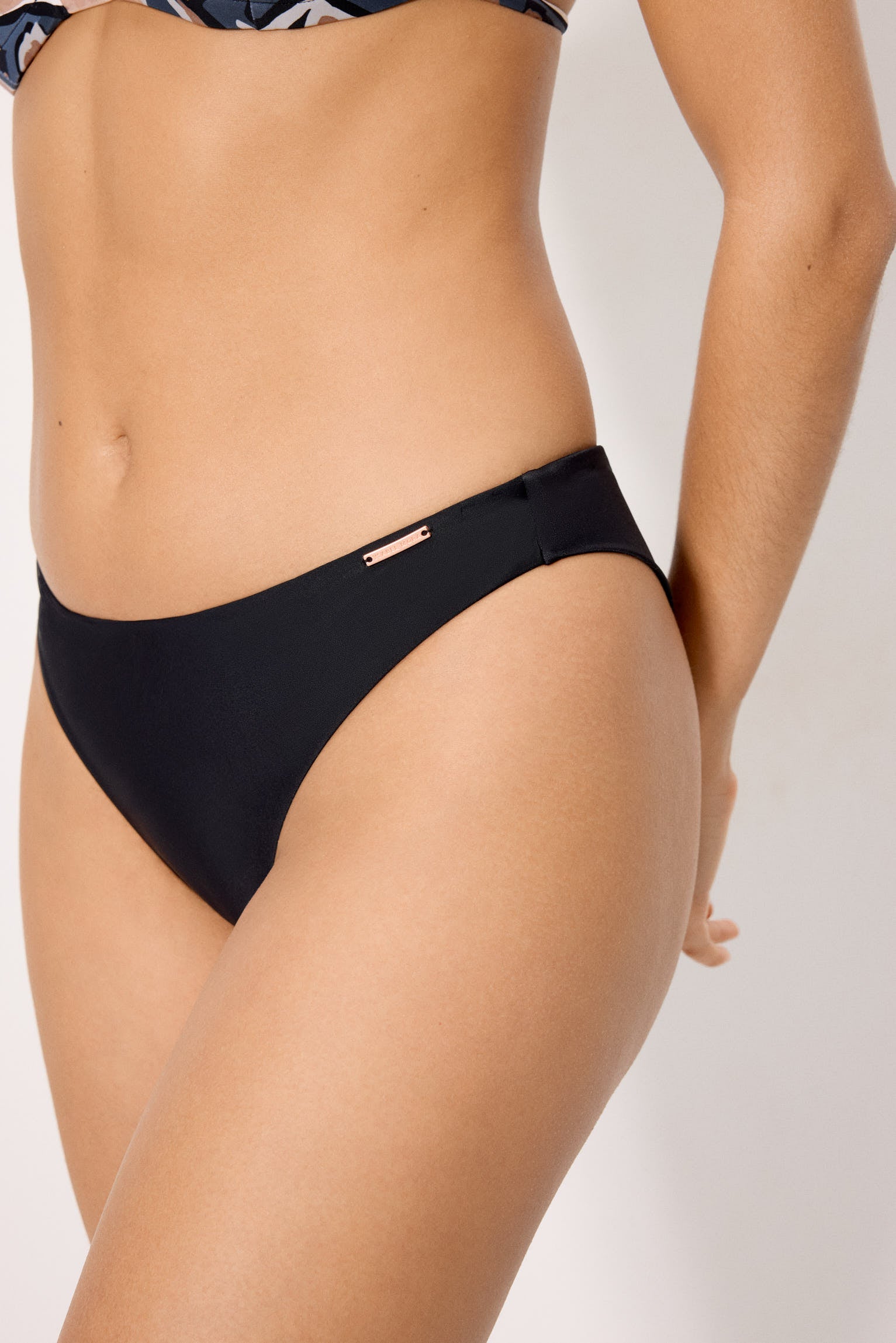Cueca de Biquíni Brasileira Preta