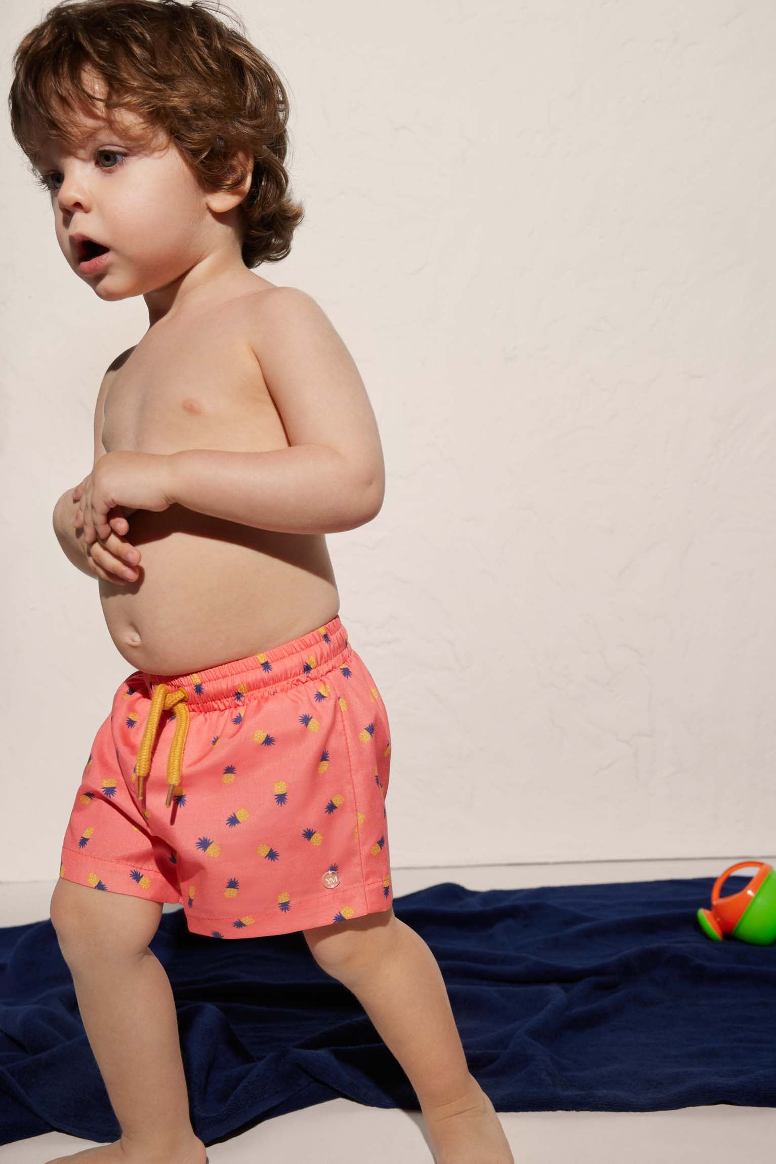 Fato de banho para bebé com ananás