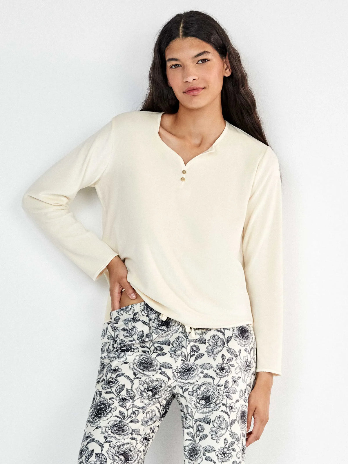 Pijama Polar com Camisola e Calças Compridas – Bege