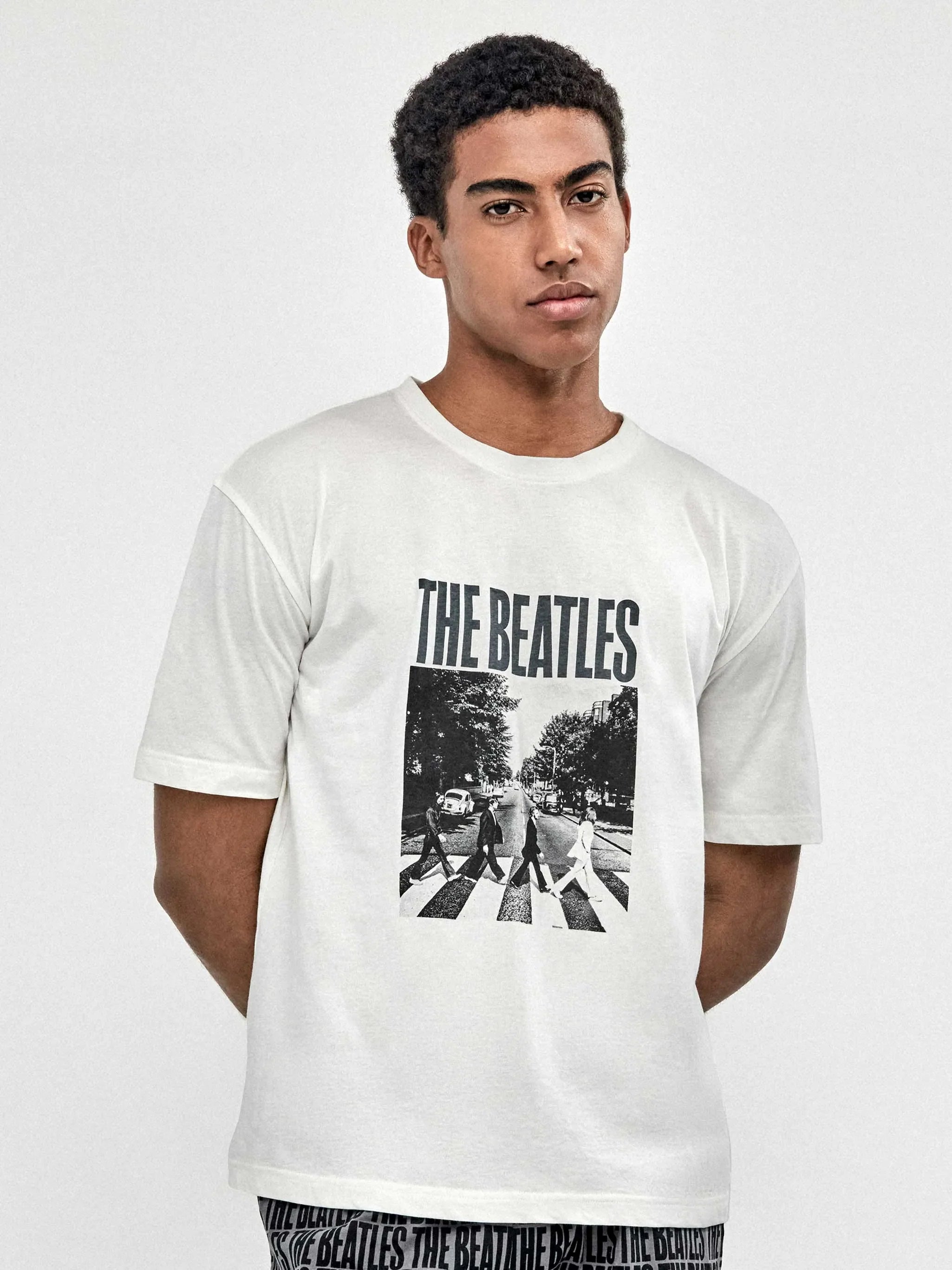 Pijama de hombre corto The Beatles Family Time estampado