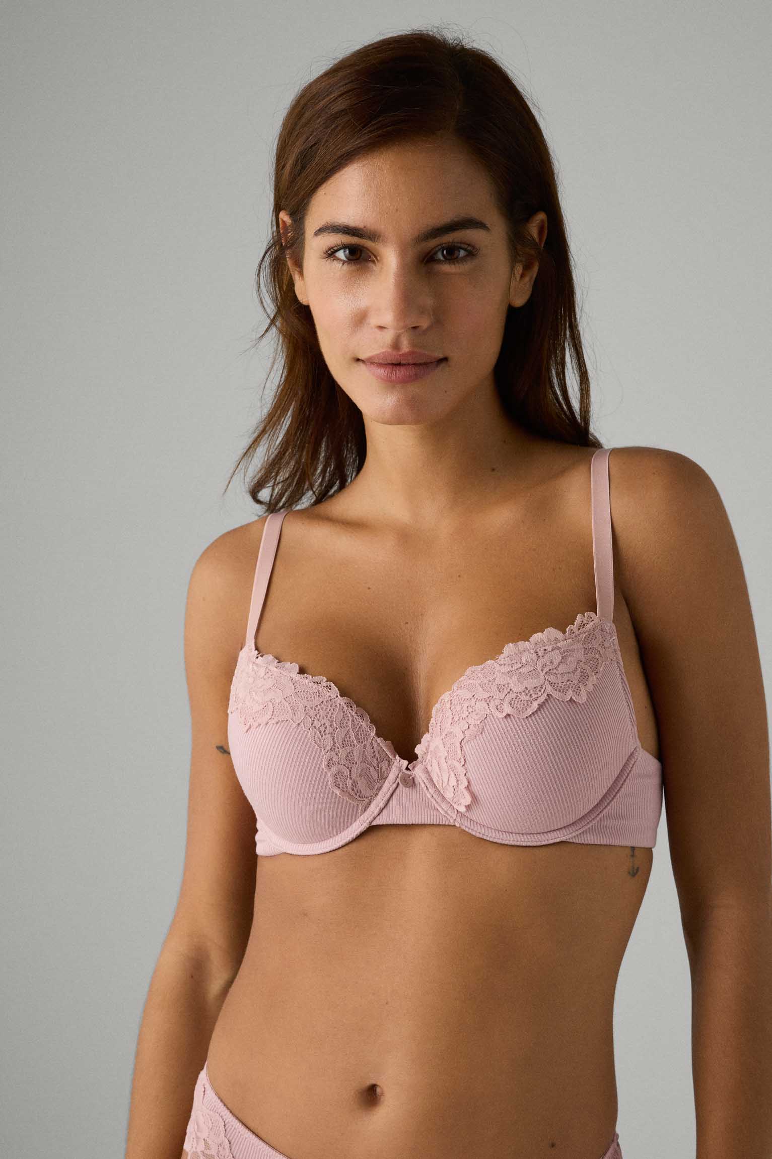 Sutiã push-up cruzado nas costas