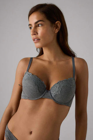 Sutiã push-up cruzado nas costas