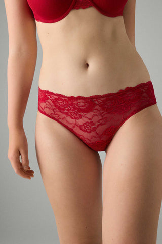 Cueca midi em renda