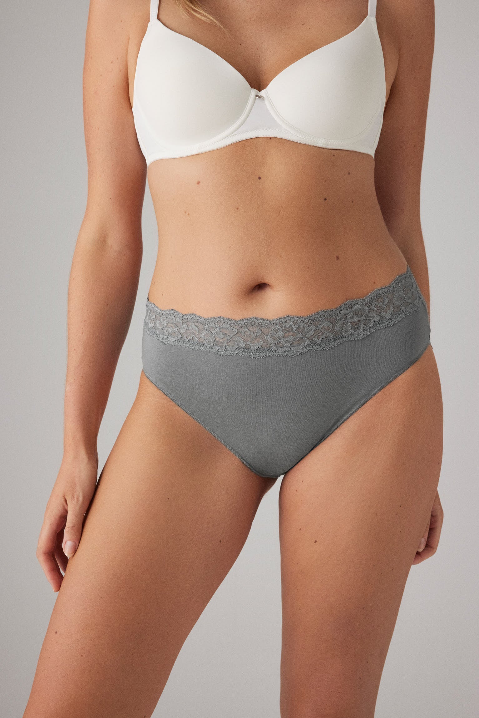 Cueca midi de algodão natural