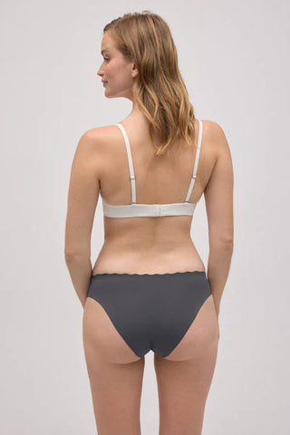 Cueca mini laser