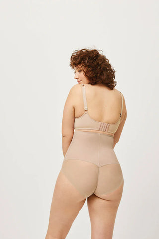 Cueca alta redutora