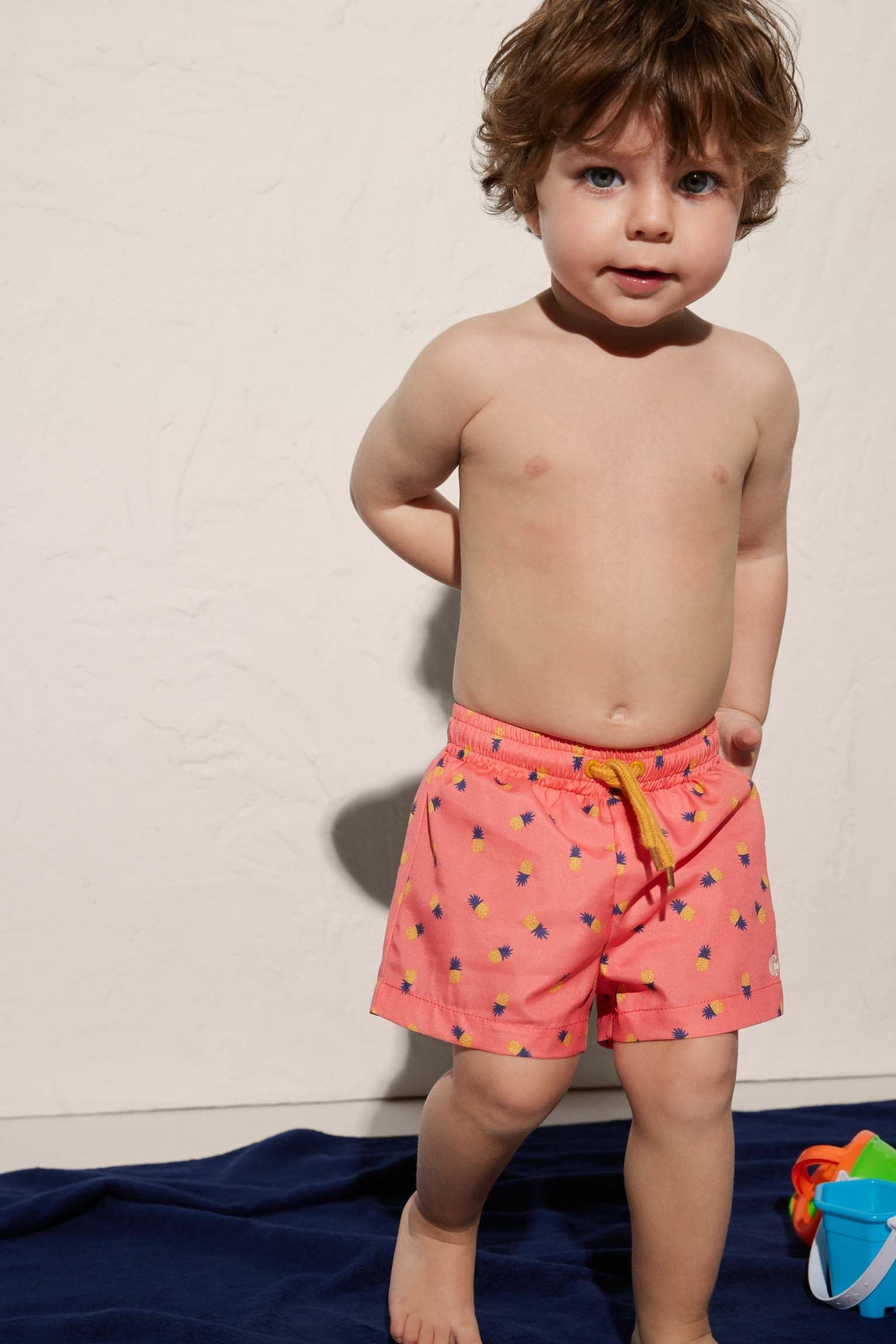 Fato de banho para bebé com ananás