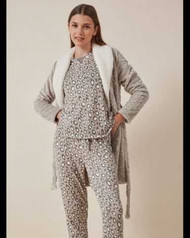 Robe Gisela