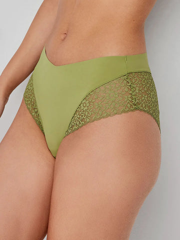 Cueca alta de renda extra plana