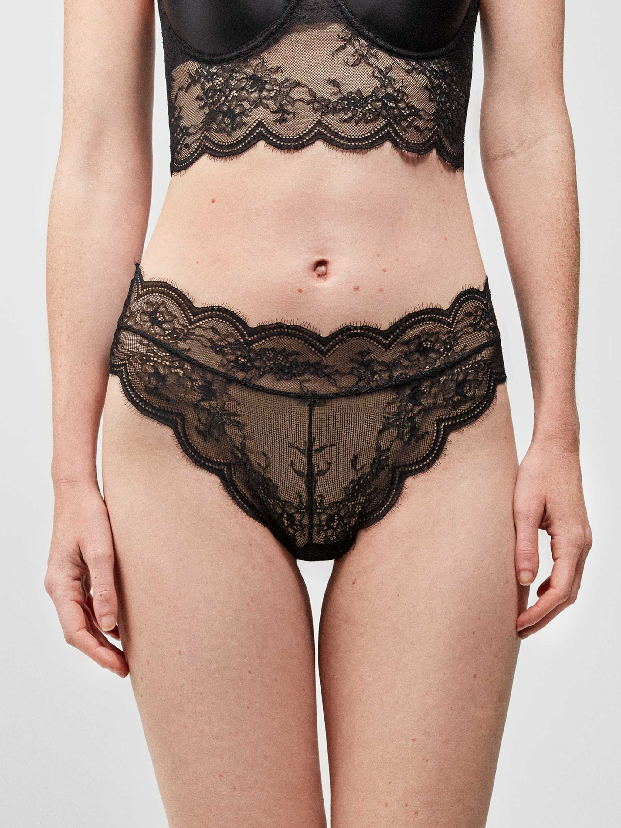 Cueca cintura alta de renda