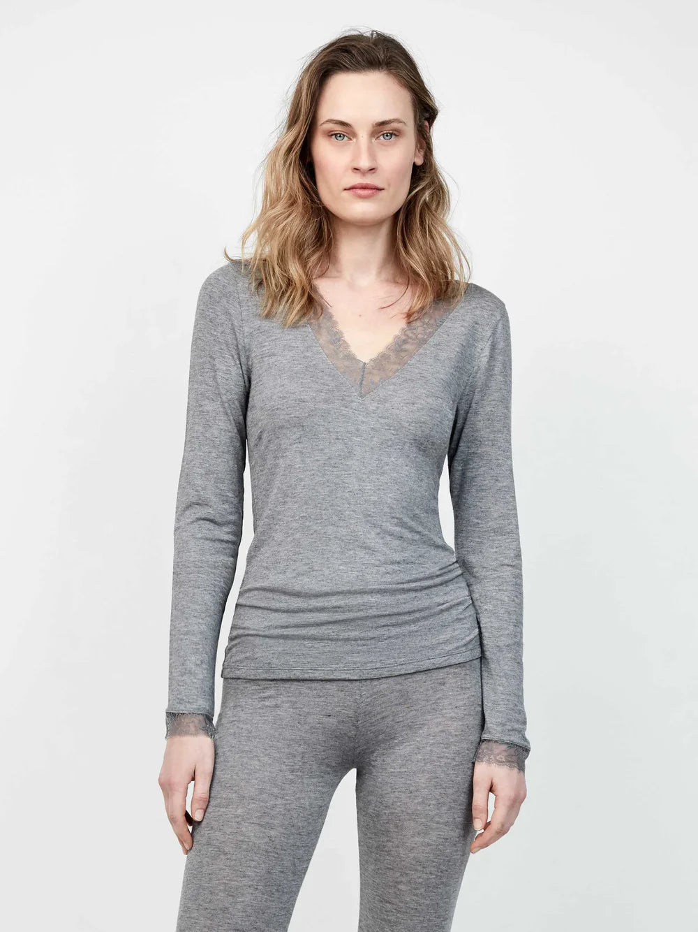 Camisola Térmica de Manga Comprida com Lã, Gola em Bico e Renda