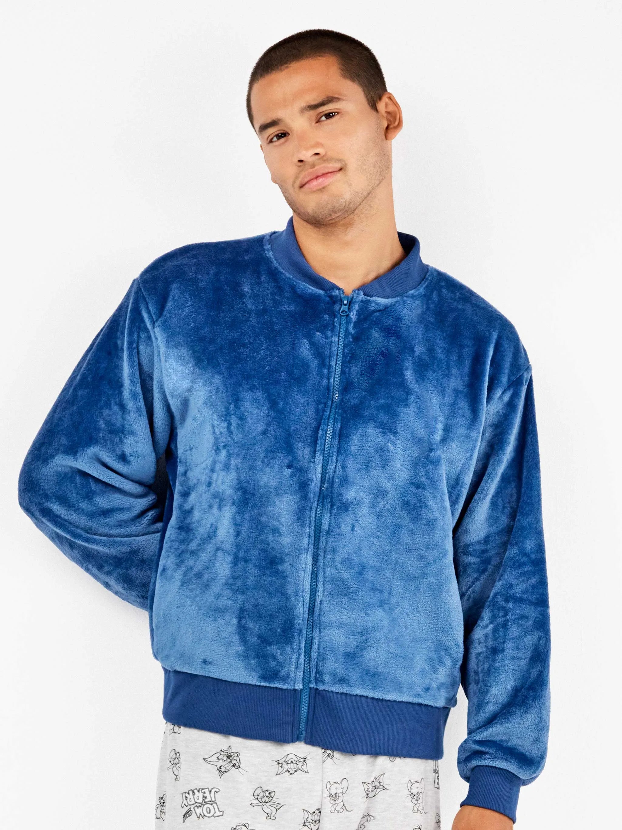 Casaco bomber de homem em peluche azul – Conforto e estilo