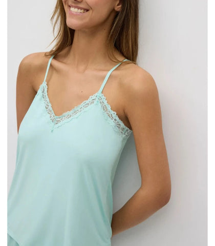 Conjunto Camisola de Alças e Calções com Renda